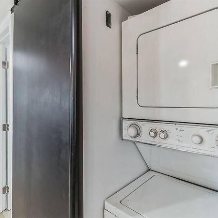 Modern City Ranch 3 Bdrm Family Home Access By Dirt Road Palmdale Extérieur photo
