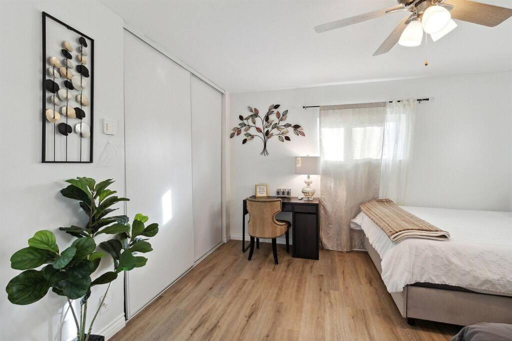 Modern City Ranch 3 Bdrm Family Home Access By Dirt Road Palmdale Extérieur photo