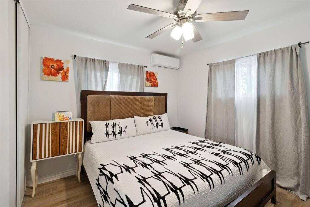 Modern City Ranch 3 Bdrm Family Home Access By Dirt Road Palmdale Extérieur photo