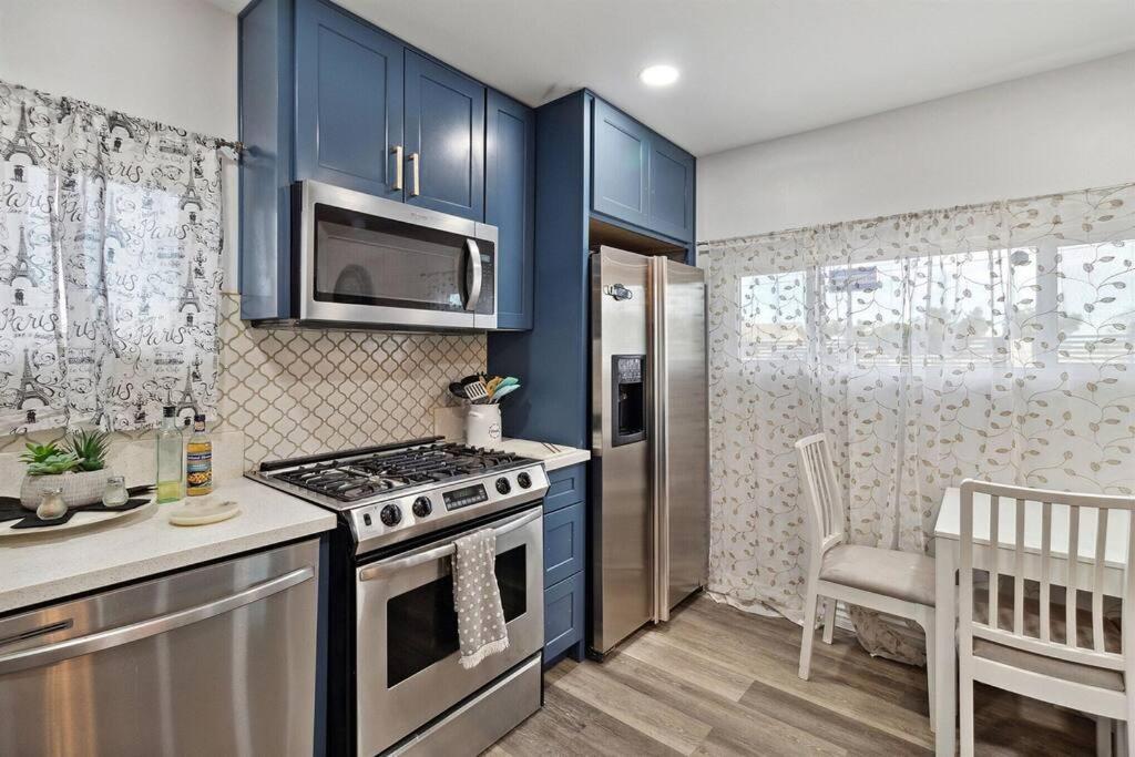 Modern City Ranch 3 Bdrm Family Home Access By Dirt Road Palmdale Extérieur photo